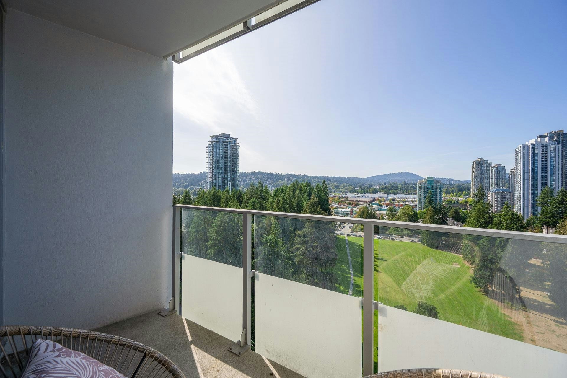 2207-3093 Windsor Gate, Coquitlam, BC, V3B 0N2 - 30