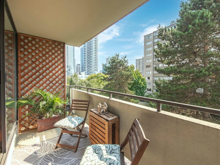 402-1127 Barclay Street, Vancouver, BC, V6E 4C6