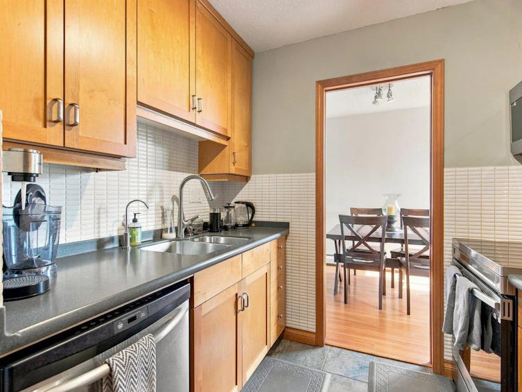 402-1127 Barclay Street, Vancouver, BC, V6E 4C6 - 2