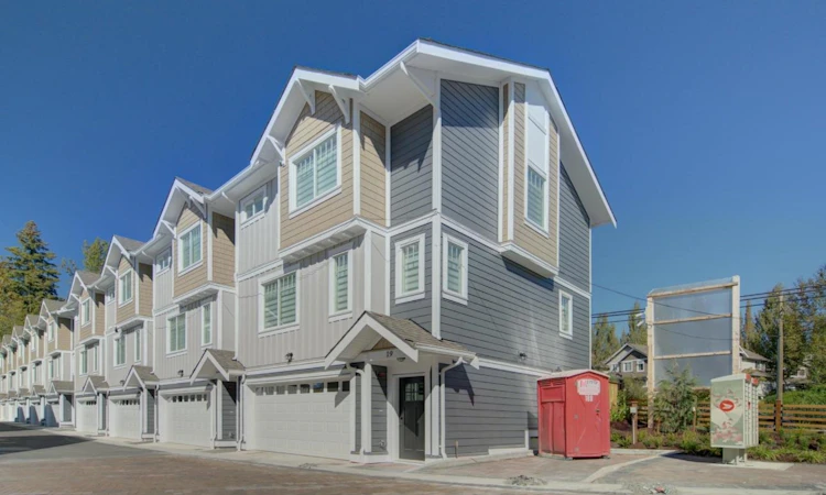 22-23108 Lougheed Highway