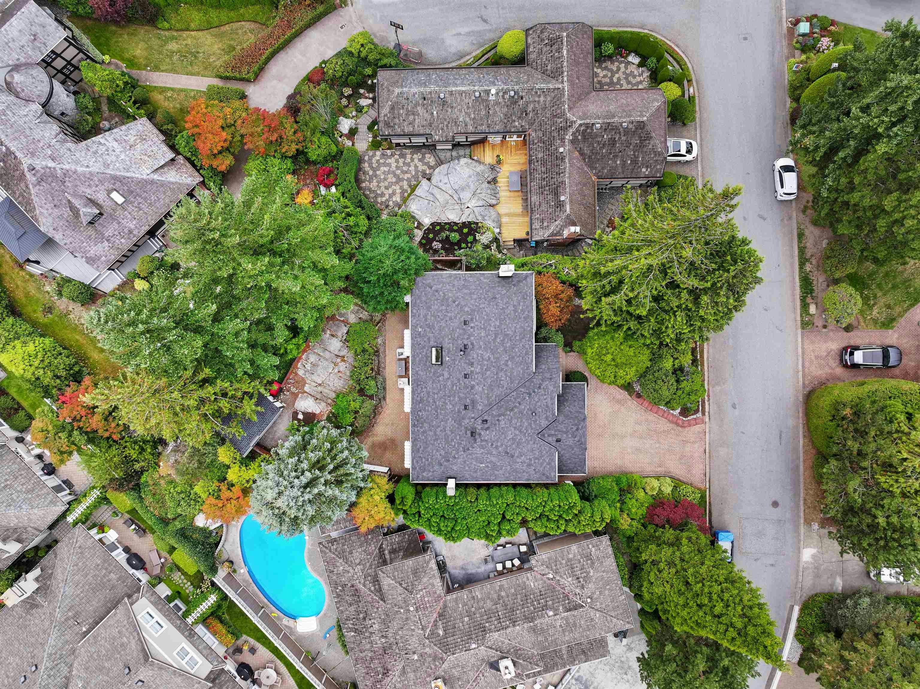 5155 Alderfeild Place, West Vancouver, BC, V7W 2W7 - 36