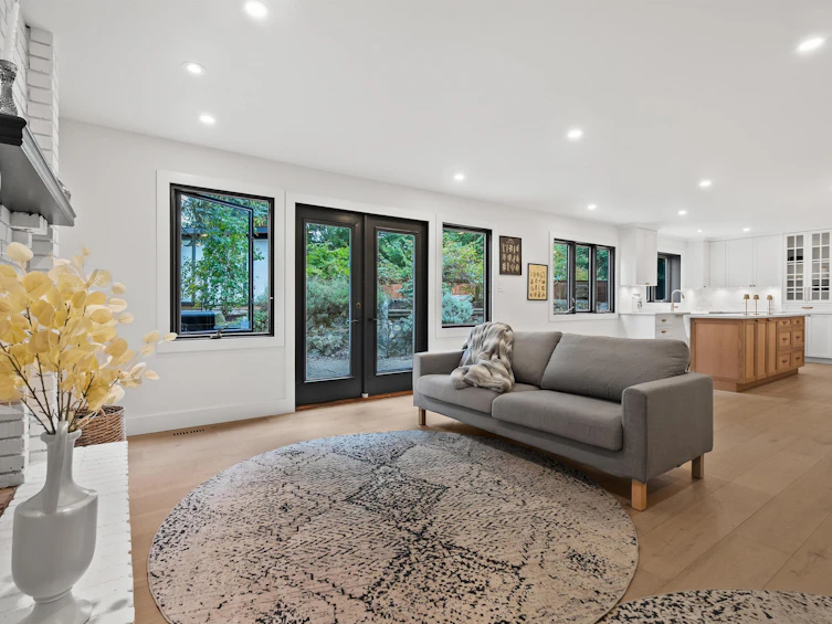 5155 Alderfeild Place, West Vancouver, BC, V7W 2W7 - 11