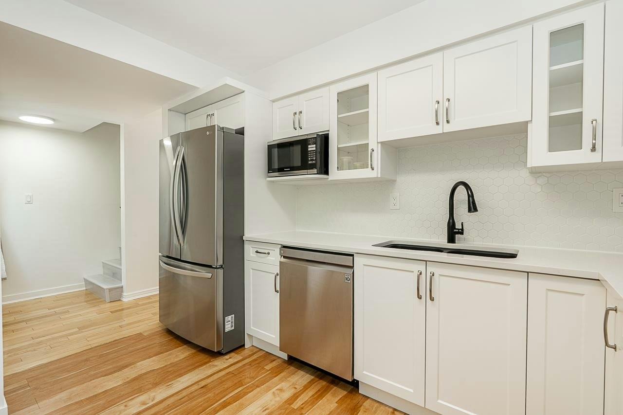 8328 Aspenwood Place, Burnaby, BC, V5A 3V3 - 16