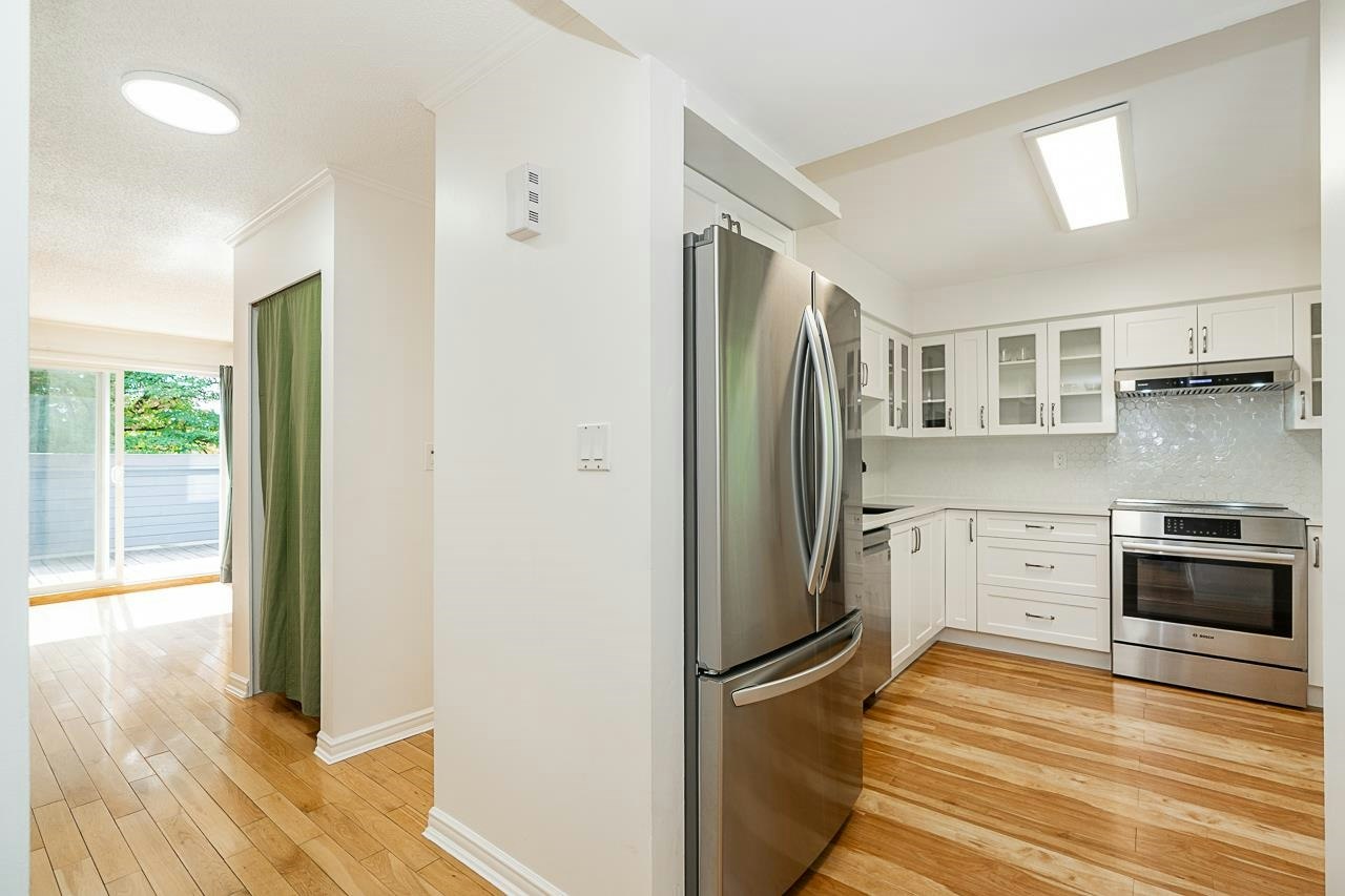 8328 Aspenwood Place, Burnaby, BC, V5A 3V3 - 17