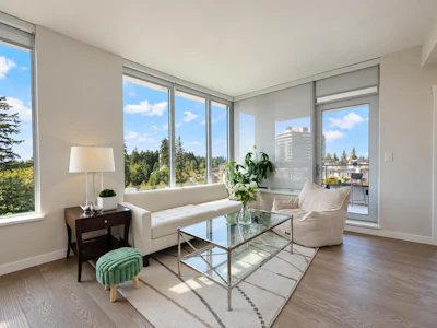 902-3533 Ross Drive - 3