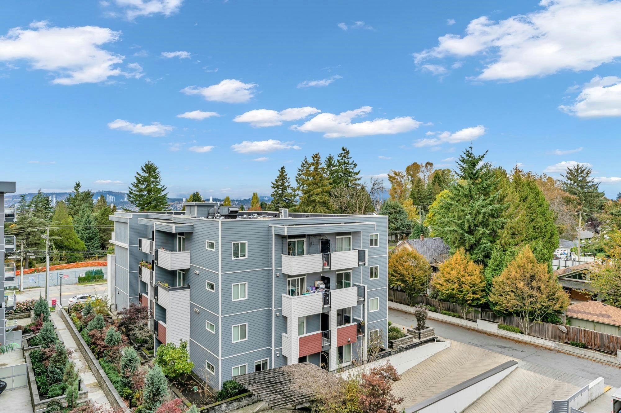 516-10838 Whalley Boulevard, Surrey, BC, V3R 0G8 - 10