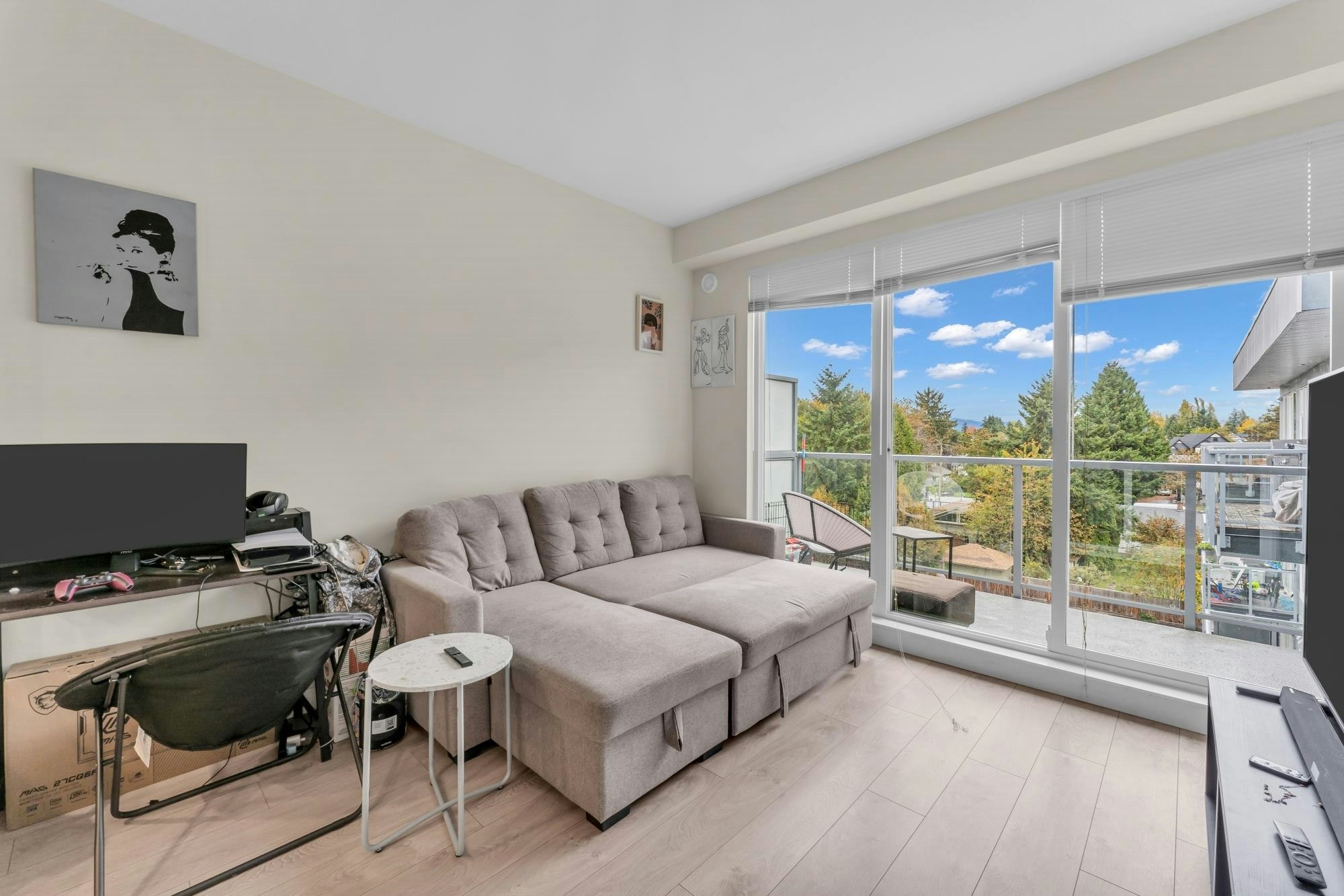 516-10838 Whalley Boulevard - 4