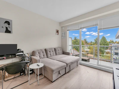 516-10838 Whalley Boulevard - 4