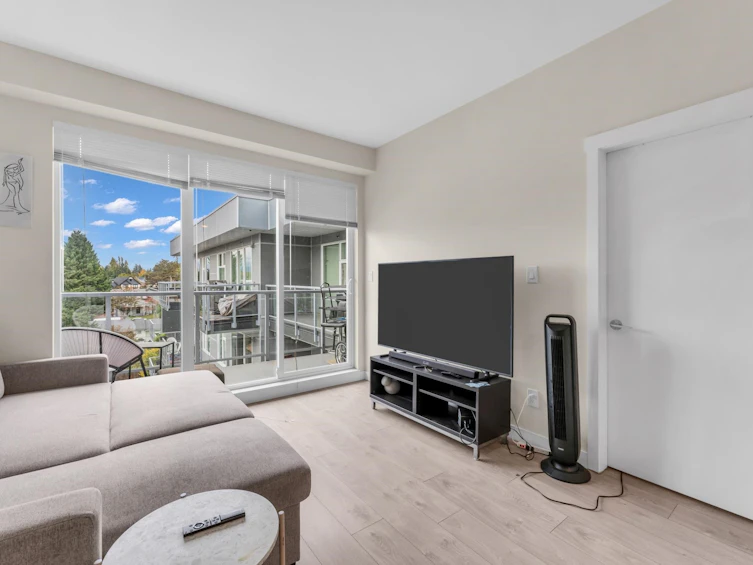 516-10838 Whalley Boulevard, Surrey, BC, V3R 0G8 - 5