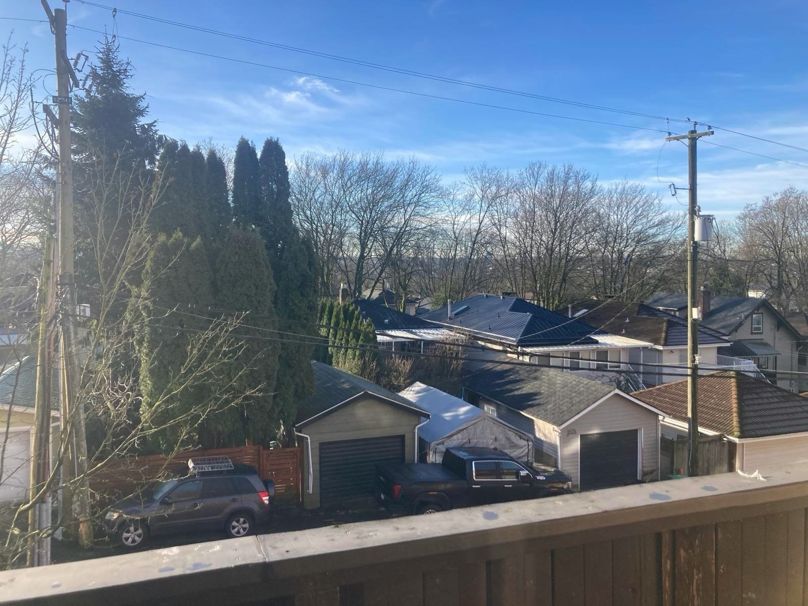 214-3570 E Hastings Street, Vancouver, BC, V5K 2A7 - 2