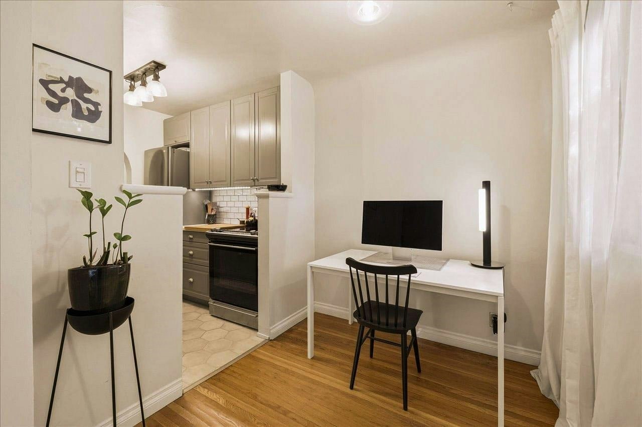 6-985 Jervis Street, Vancouver, BC, V6E 2B7 - 14