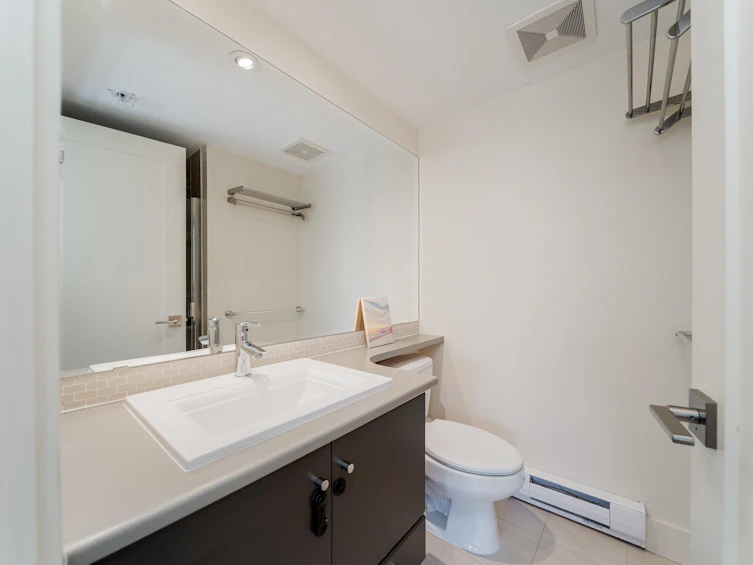 64-728 W 14th Street, North Vancouver, BC, V7M 0A8 - 19
