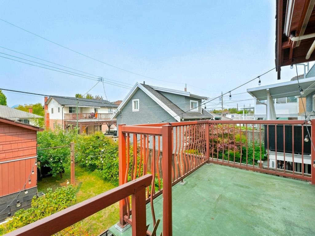 3017 E 17th Avenue, Vancouver, BC, V5M 2N5 - 13
