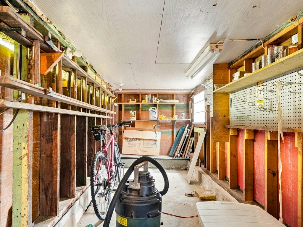 3017 E 17th Avenue, Vancouver, BC, V5M 2N5 - 28