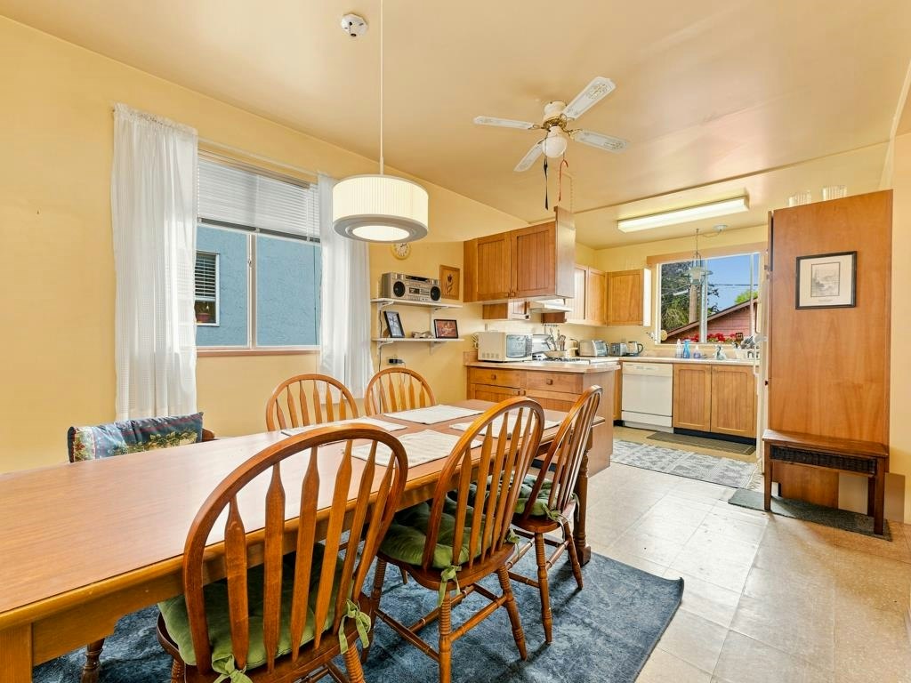 3017 E 17th Avenue, Vancouver, BC, V5M 2N5 - 11