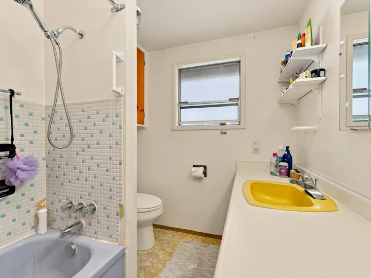 3017 E 17th Avenue, Vancouver, BC, V5M 2N5 - 20
