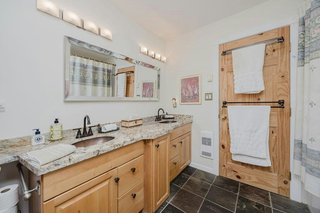 5872 Deerhorn Drive, Sechelt, BC, V7Z 0E1 - 23