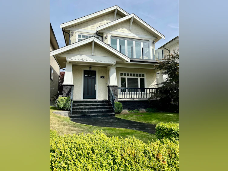 18 Hythe Avenue, Burnaby, BC, V5B 3H7