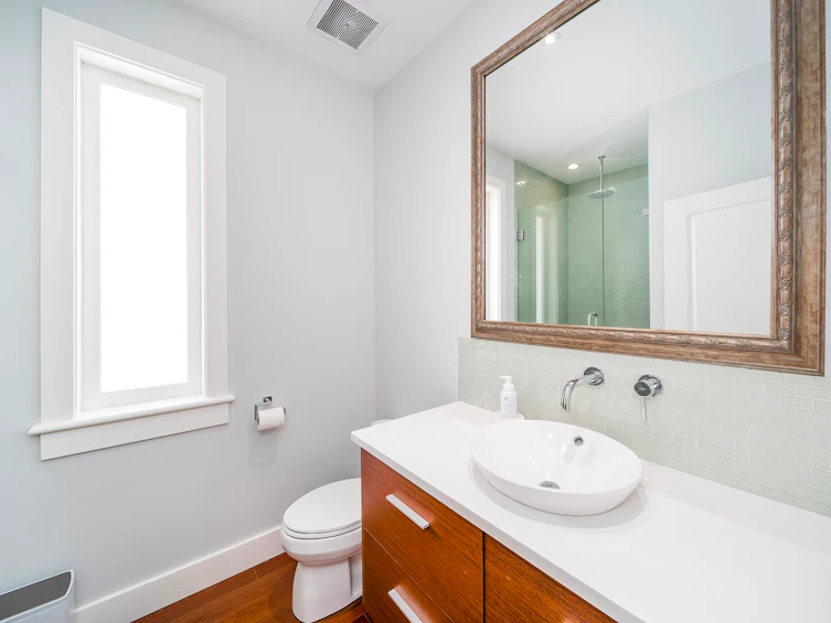 18 Hythe Avenue, Burnaby, BC, V5B 3H7 - 15