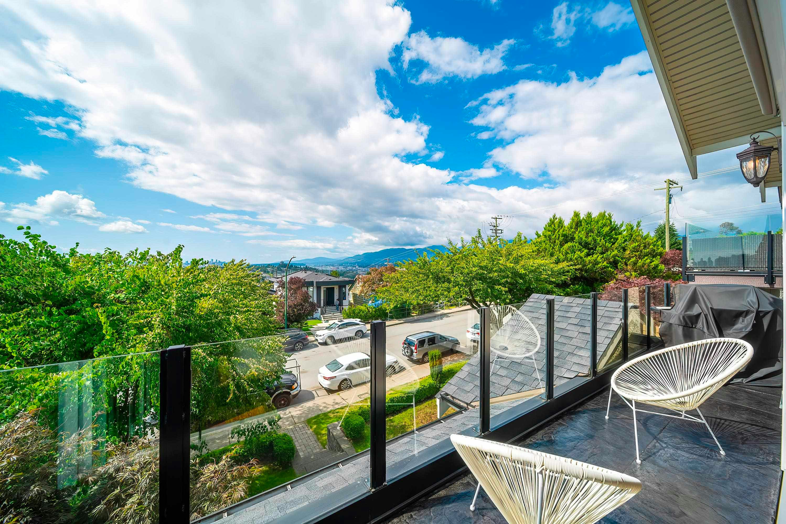 18 Hythe Avenue, Burnaby, BC, V5B 3H7 - 30