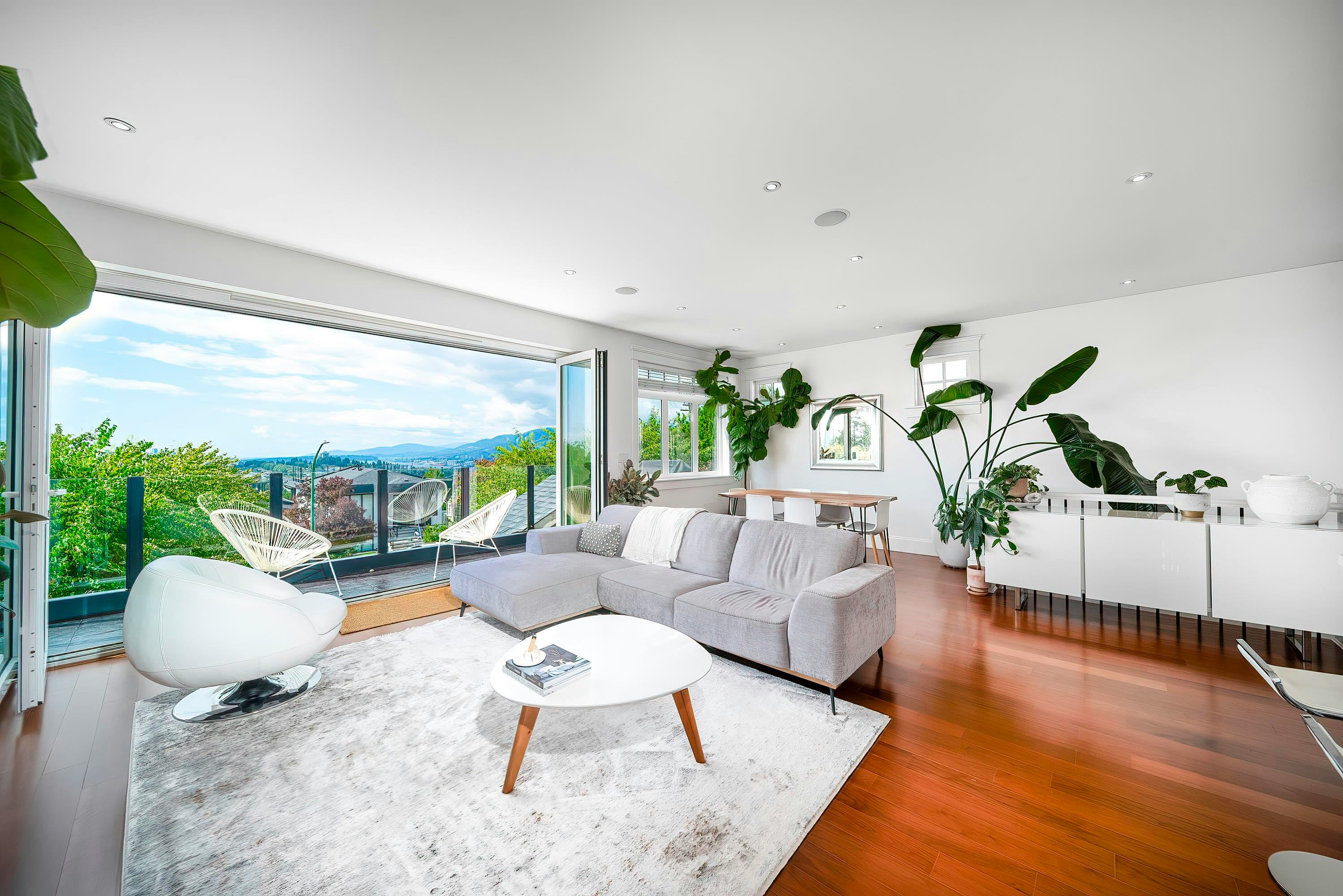 18 Hythe Avenue, Burnaby, BC, V5B 3H7 - 25