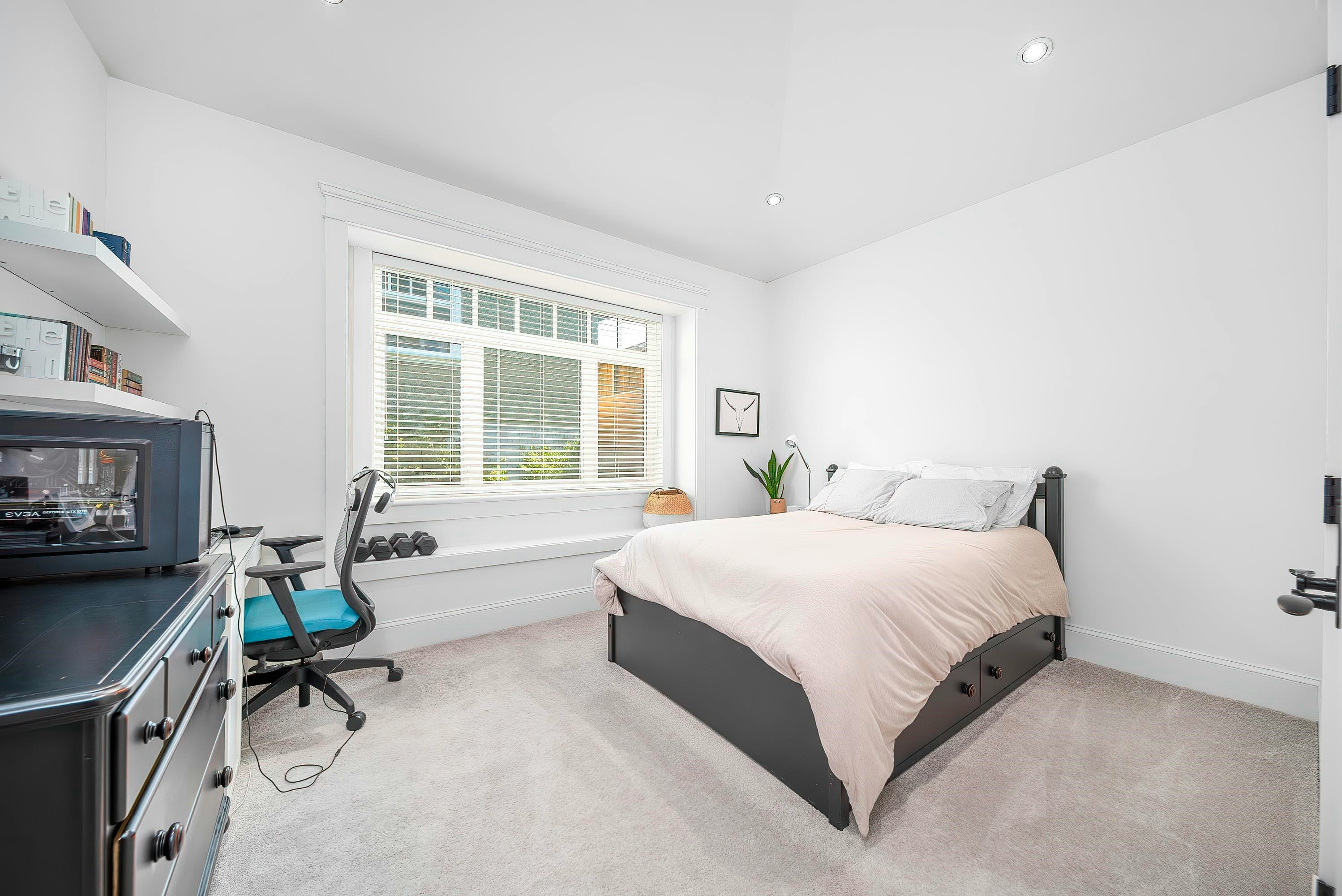 18 Hythe Avenue, Burnaby, BC, V5B 3H7 - 9