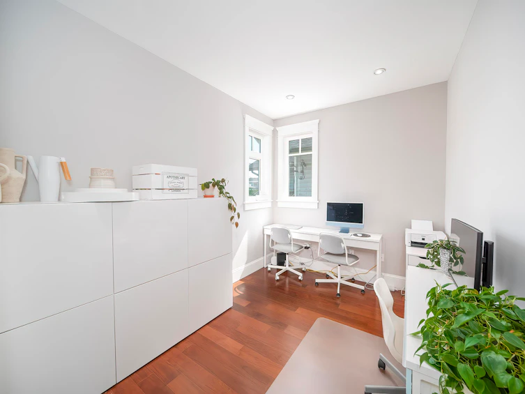 18 Hythe Avenue, Burnaby, BC, V5B 3H7 - 13