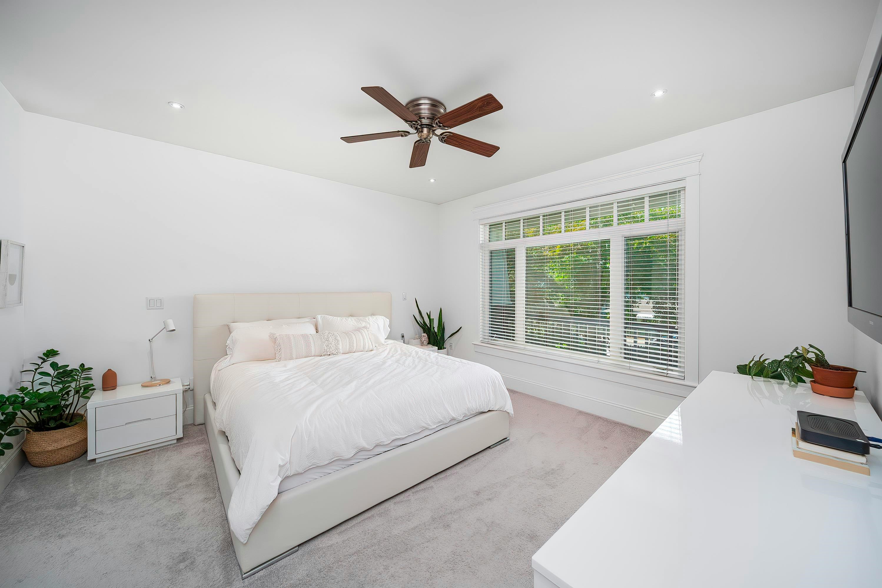 18 Hythe Avenue, Burnaby, BC, V5B 3H7 - 4
