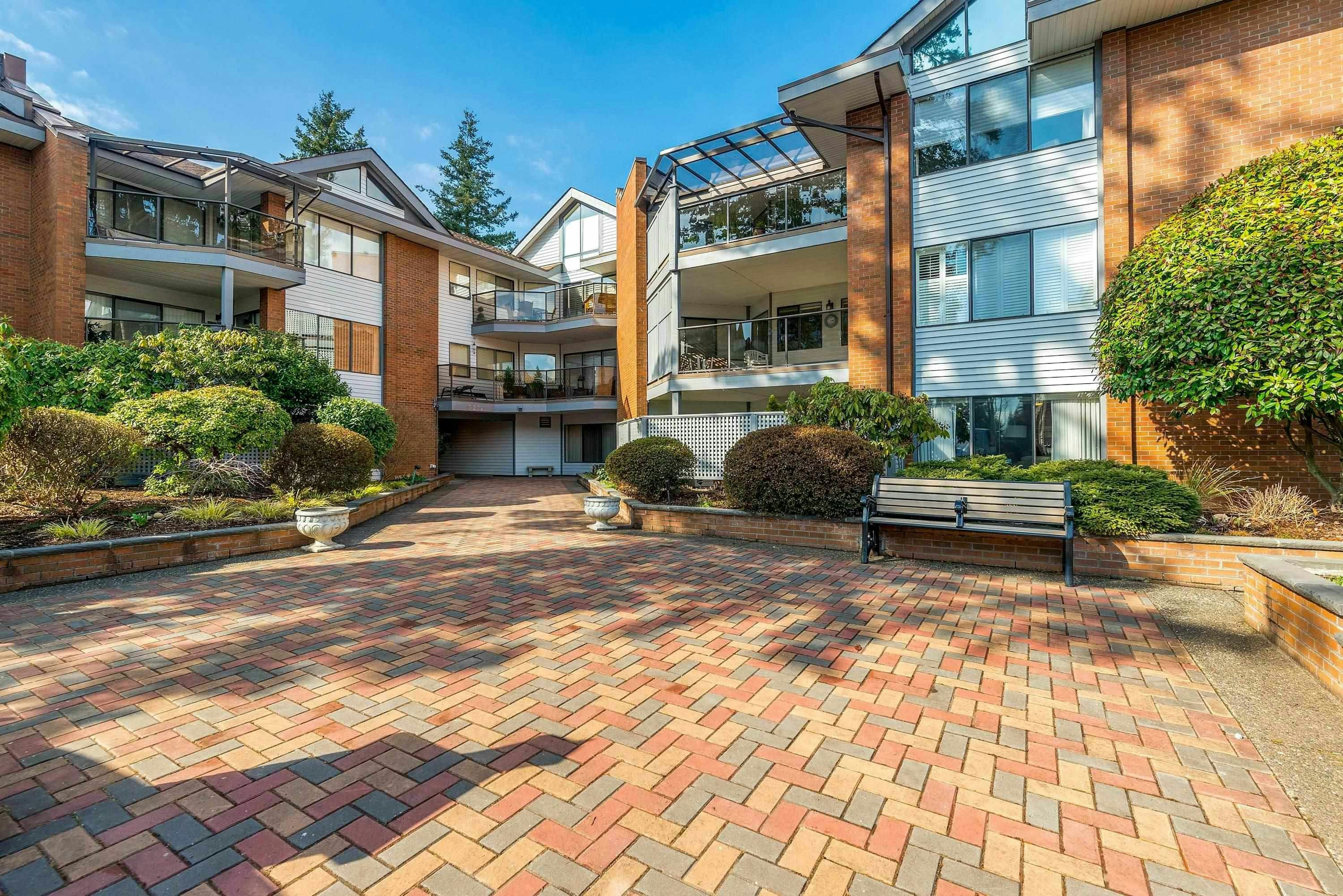 305-15270 17 Avenue, Surrey, BC, V4A 1T9
