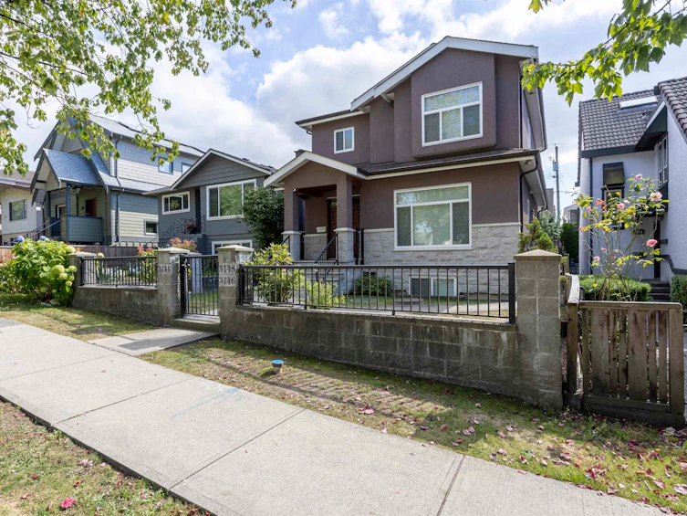 3144 E 22nd Avenue, Vancouver, BC, V5M 2Y8 - 37