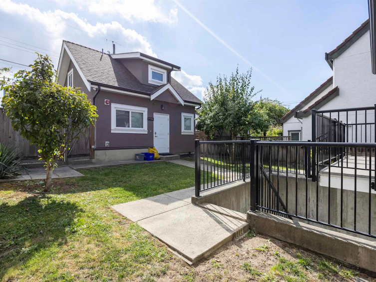 3144 E 22nd Avenue, Vancouver, BC, V5M 2Y8 - 40