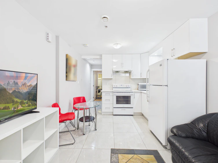 3144 E 22nd Avenue, Vancouver, BC, V5M 2Y8 - 26