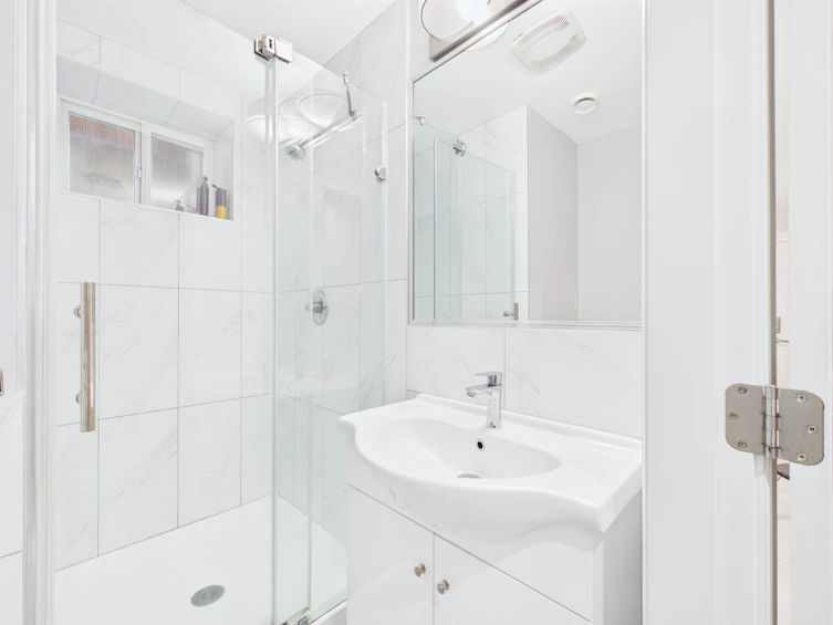 3144 E 22nd Avenue, Vancouver, BC, V5M 2Y8 - 28