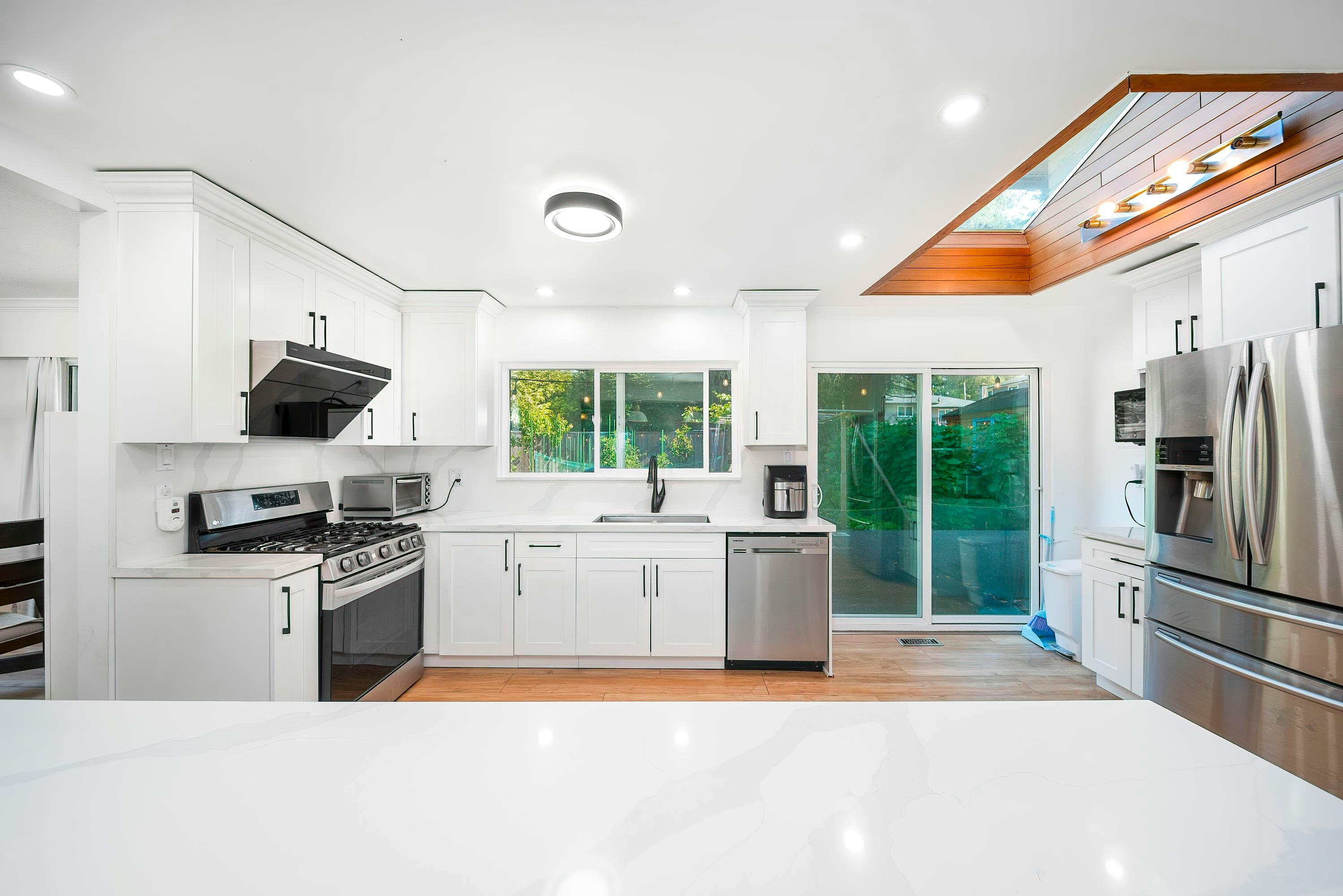 2011 Paulus Cres, Burnaby, BC, V5A 2M2 - 13