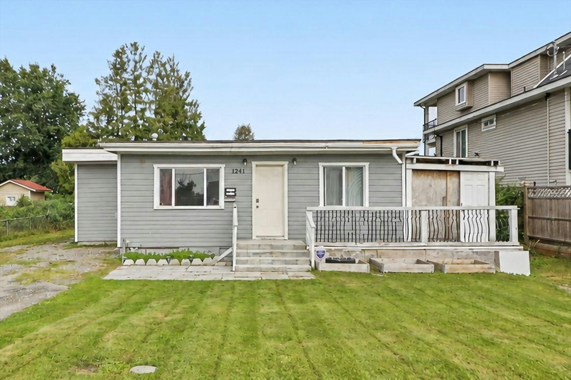 12441 113 Avenue, Surrey, BC, V3V 3L8