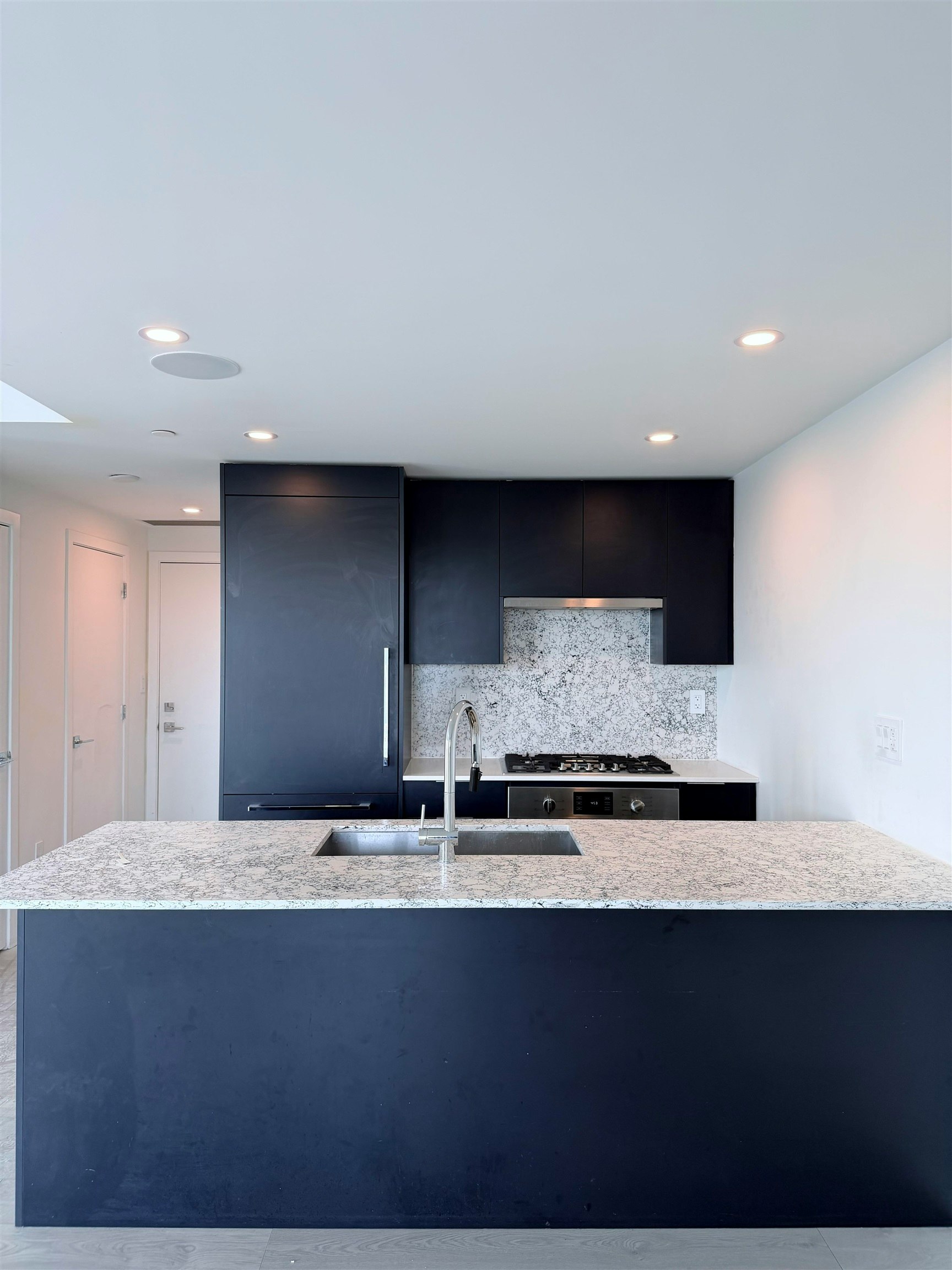 1103 901 Lougheed Hwy, Coquitlam, BC, V3K 0J3 - 3
