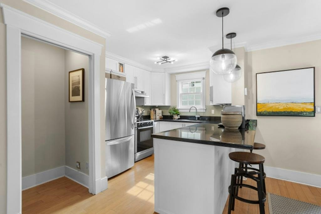 136X W 7th Avenue, Vancouver, BC, V6H 1B8 - 10