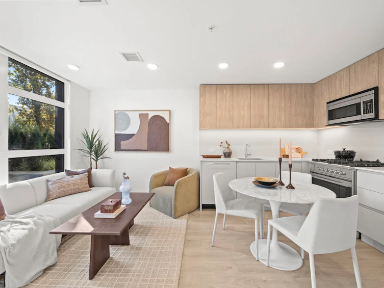 6311 Oak Street, Vancouver, BC, V6M 0E3 - 4