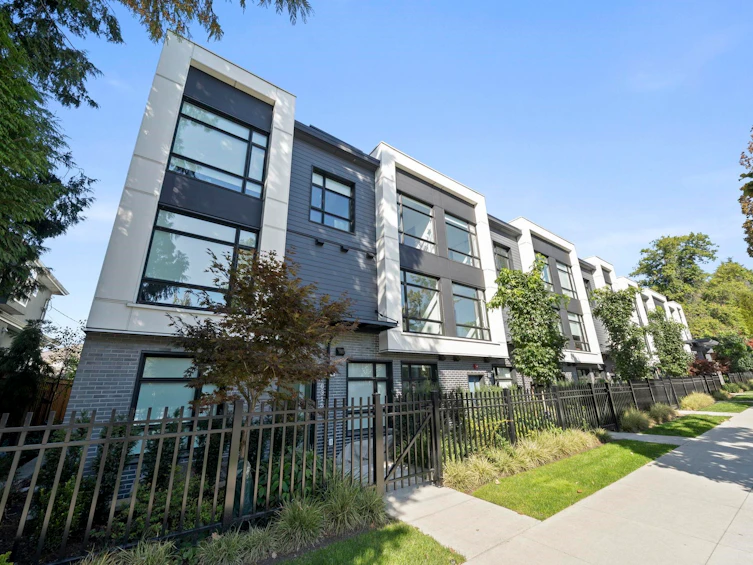 6311 Oak Street, Vancouver, BC, V6M 0E3