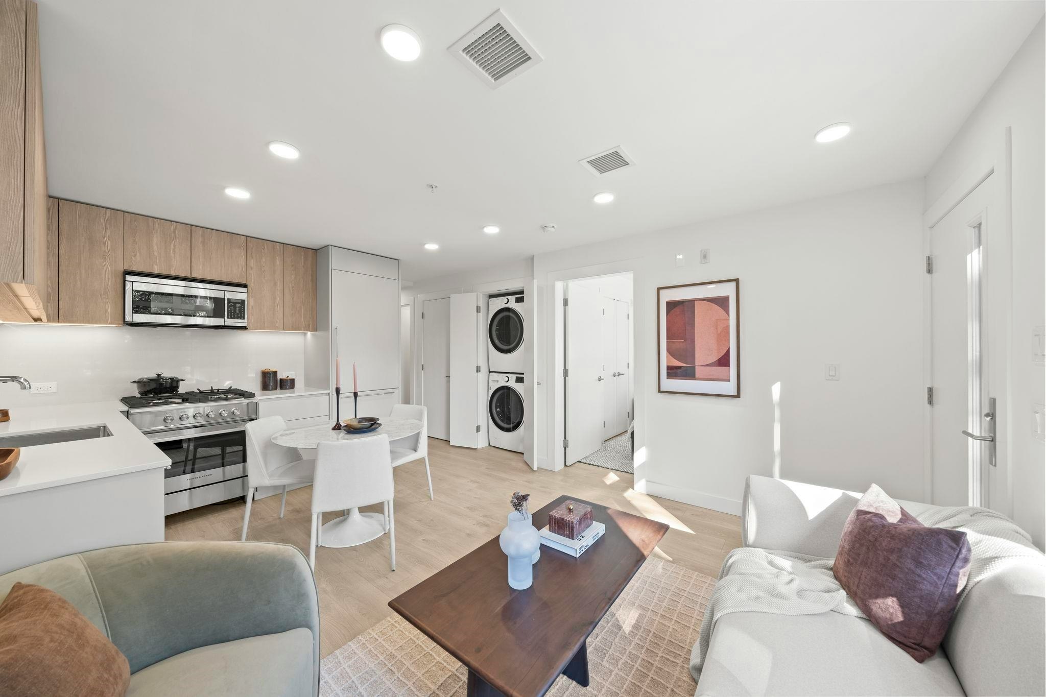 6311 Oak Street, Vancouver, BC, V6M 0E3 - 6
