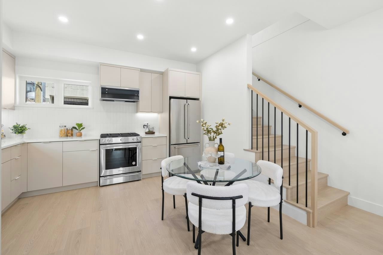 101-2137 E Pender Street, Vancouver, BC, V5L 1X3 - 8