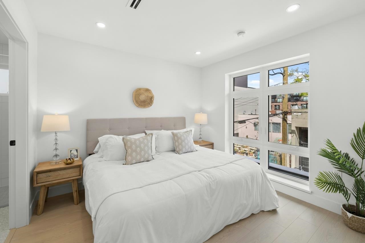 101-2137 E Pender Street, Vancouver, BC, V5L 1X3 - 12