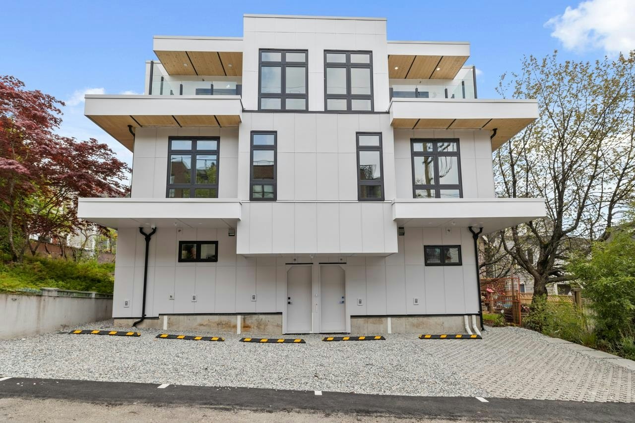 101-2137 E Pender Street, Vancouver, BC, V5L 1X3 - 26