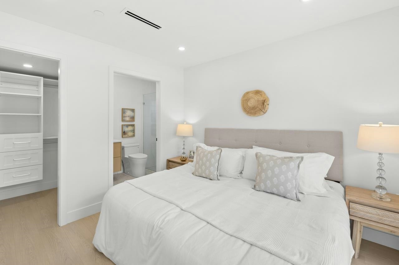 101-2137 E Pender Street, Vancouver, BC, V5L 1X3 - 13