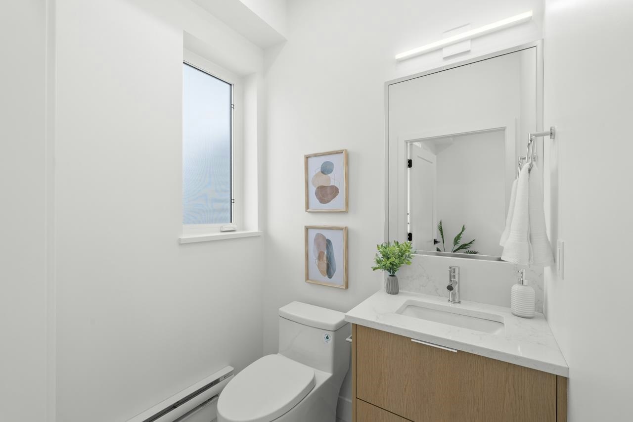 201-2135 E Pender Street, Vancouver, BC, V5L 1X3 - 20