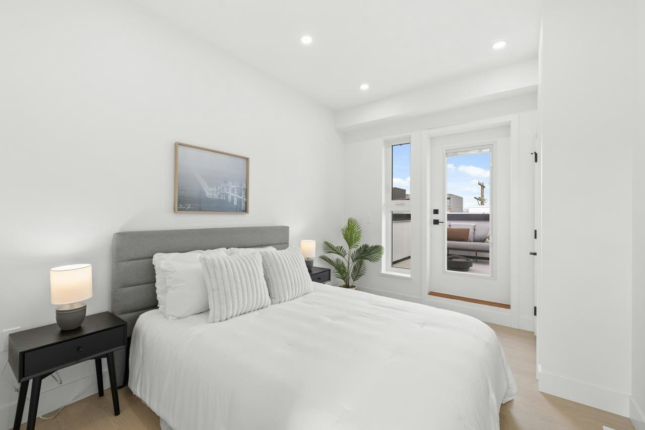 201-2135 E Pender Street, Vancouver, BC, V5L 1X3 - 18