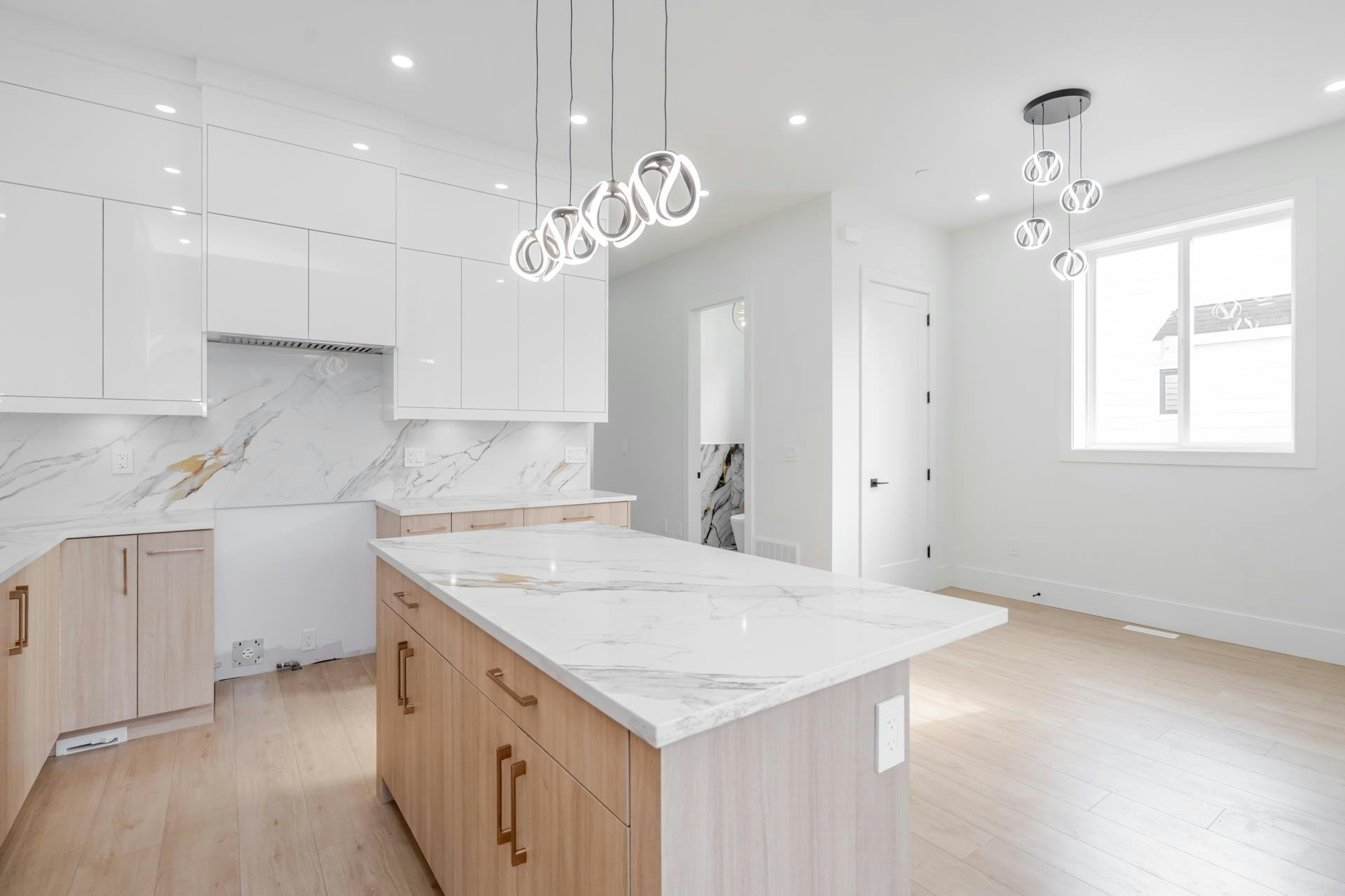 8425 George Street, Mission, BC, V2V 6S6 - 8