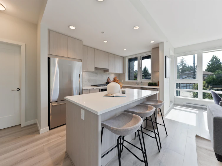 214-615 Cottonwood Avenue, Coquitlam, BC, V3J 2S5
