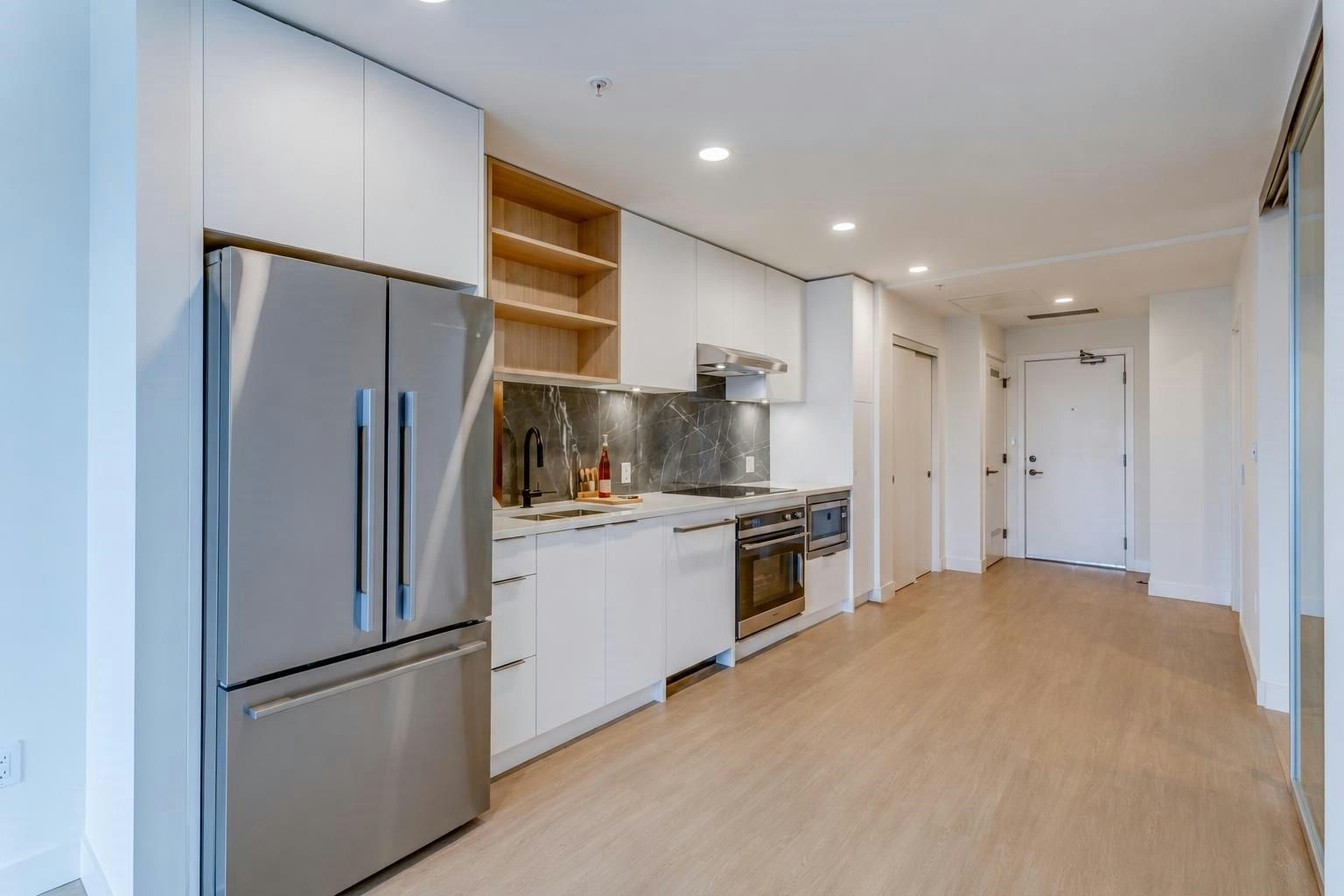 557-422 E 3rd Street, North Vancouver, BC, V7L 0K1 - 10
