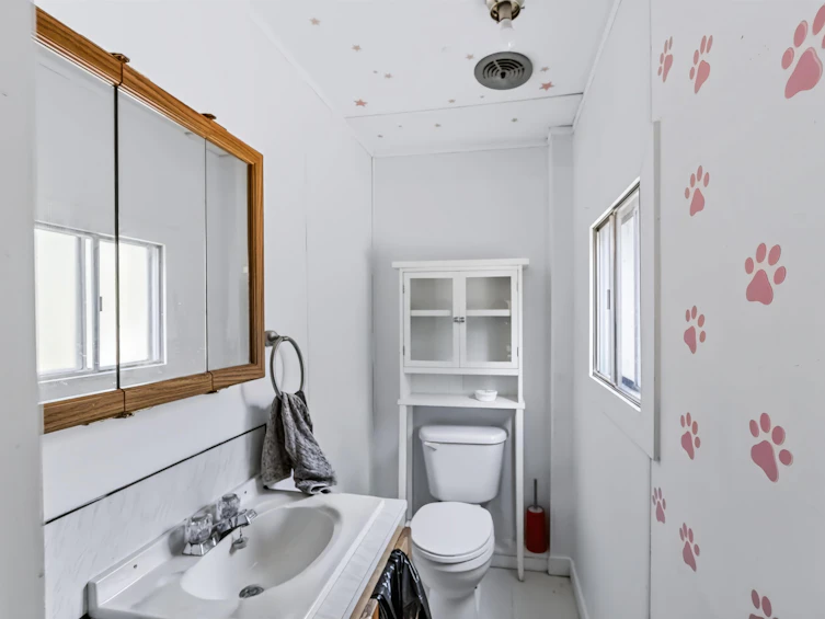 27000 Trans Canada Highway, Yale, BC, V0X 1L3 - 24